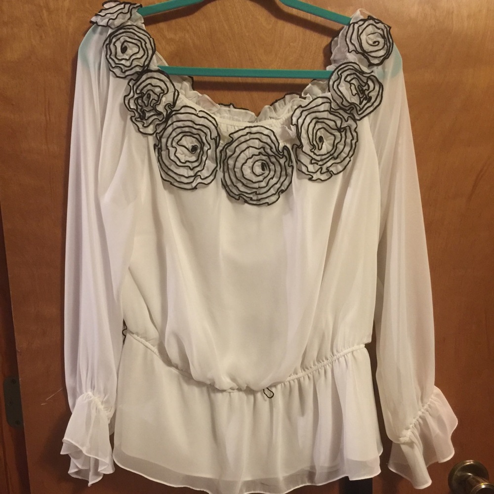 DRESS BARN OFF SHOULDER CHIFFON TOP SIZE 14/16!